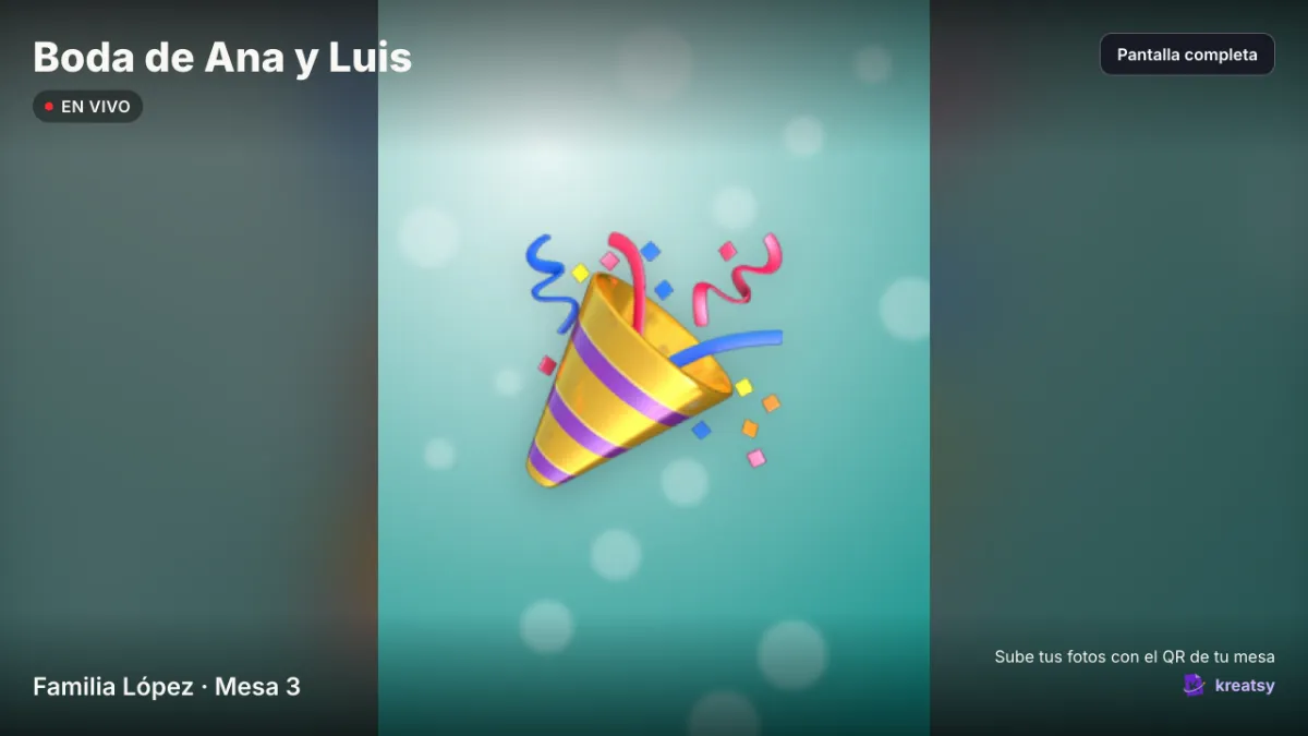 Pantalla en vivo con las fotos de los invitados
